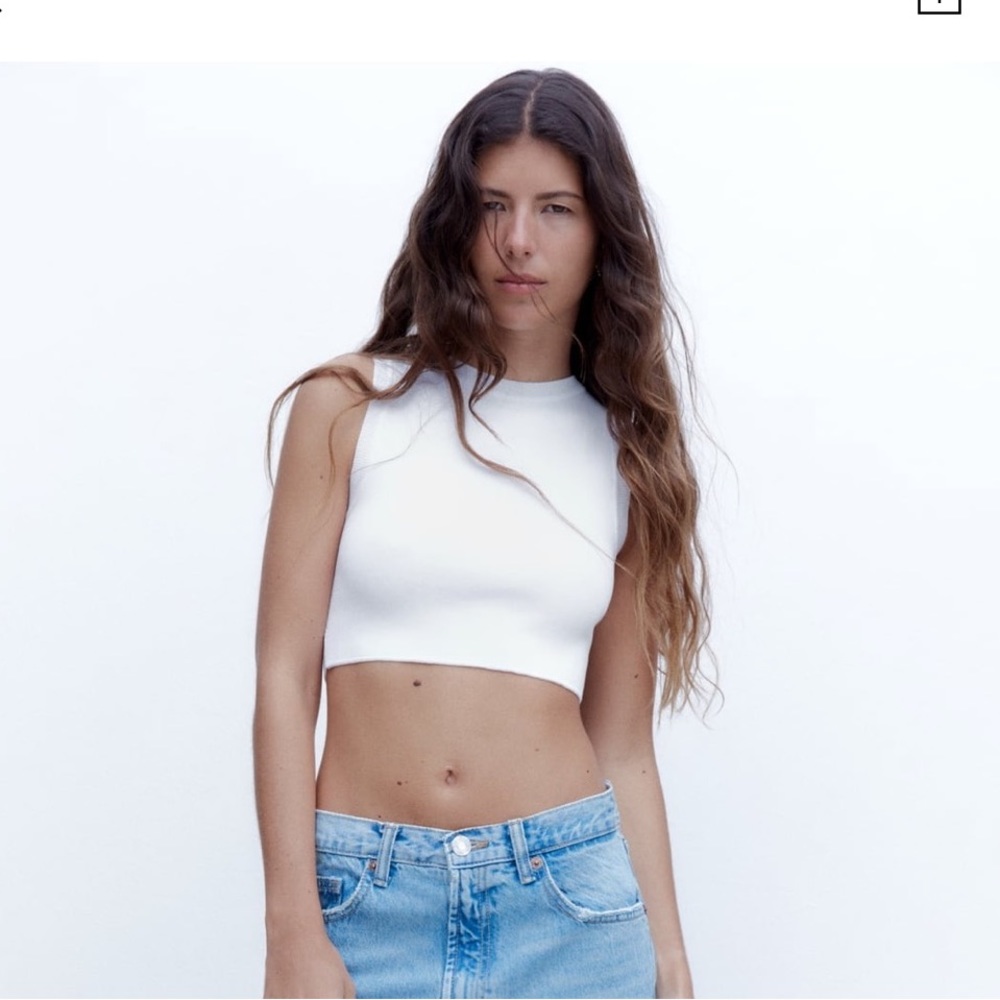 Cropped knit top